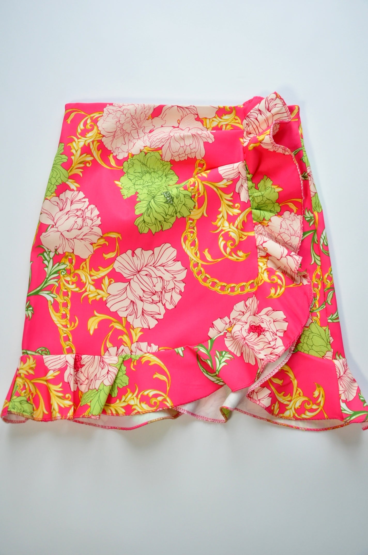 Floral chain printed pink mini skirt