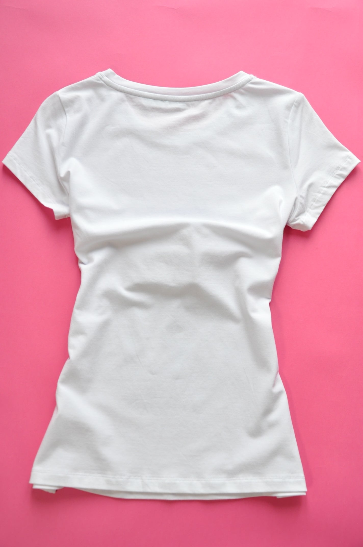 White printed bottle perfum t-shirt with 3D detail