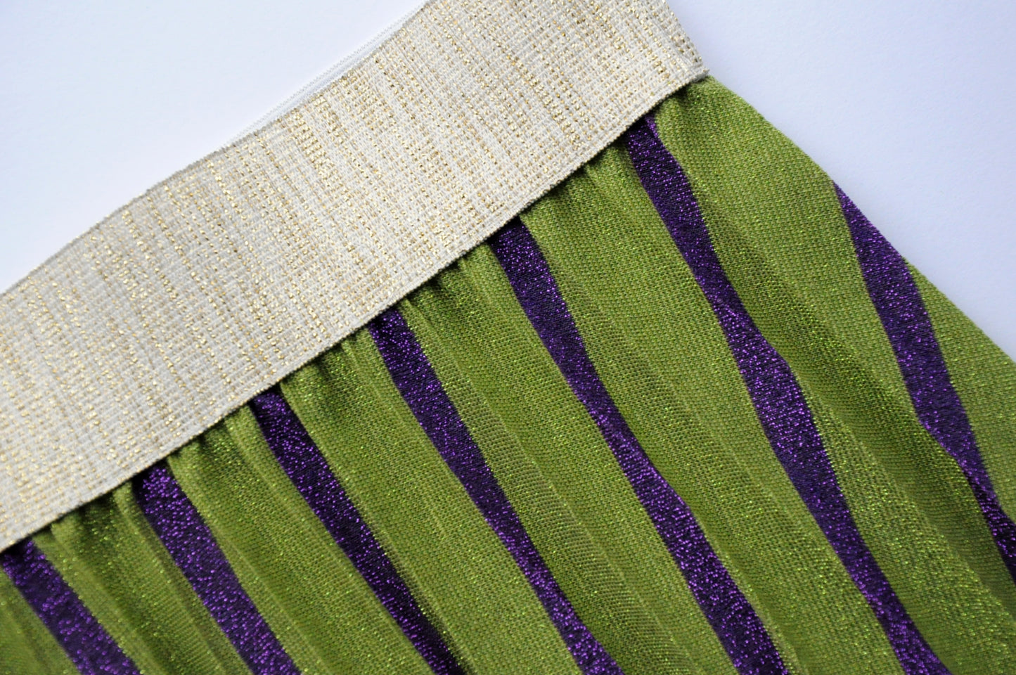 Zigzag green & purple pleated midi skirt