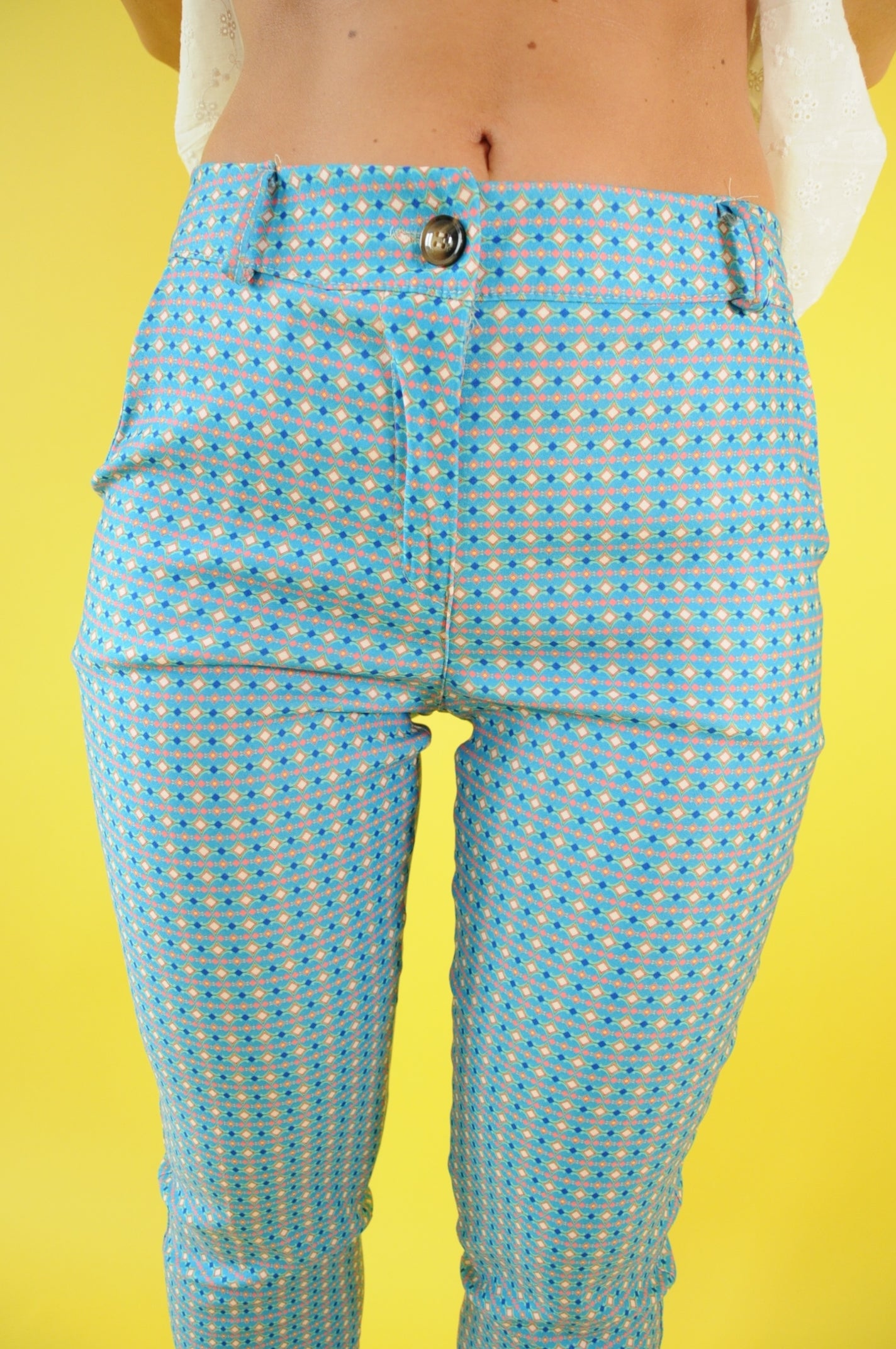 Graphic print blue cigarette trousers