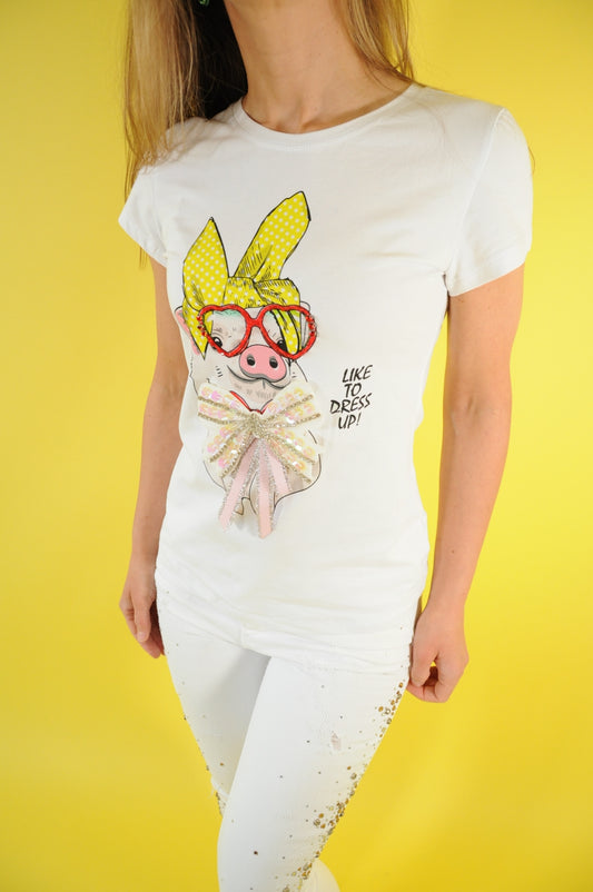 White printed pig t-shirt with 3D details