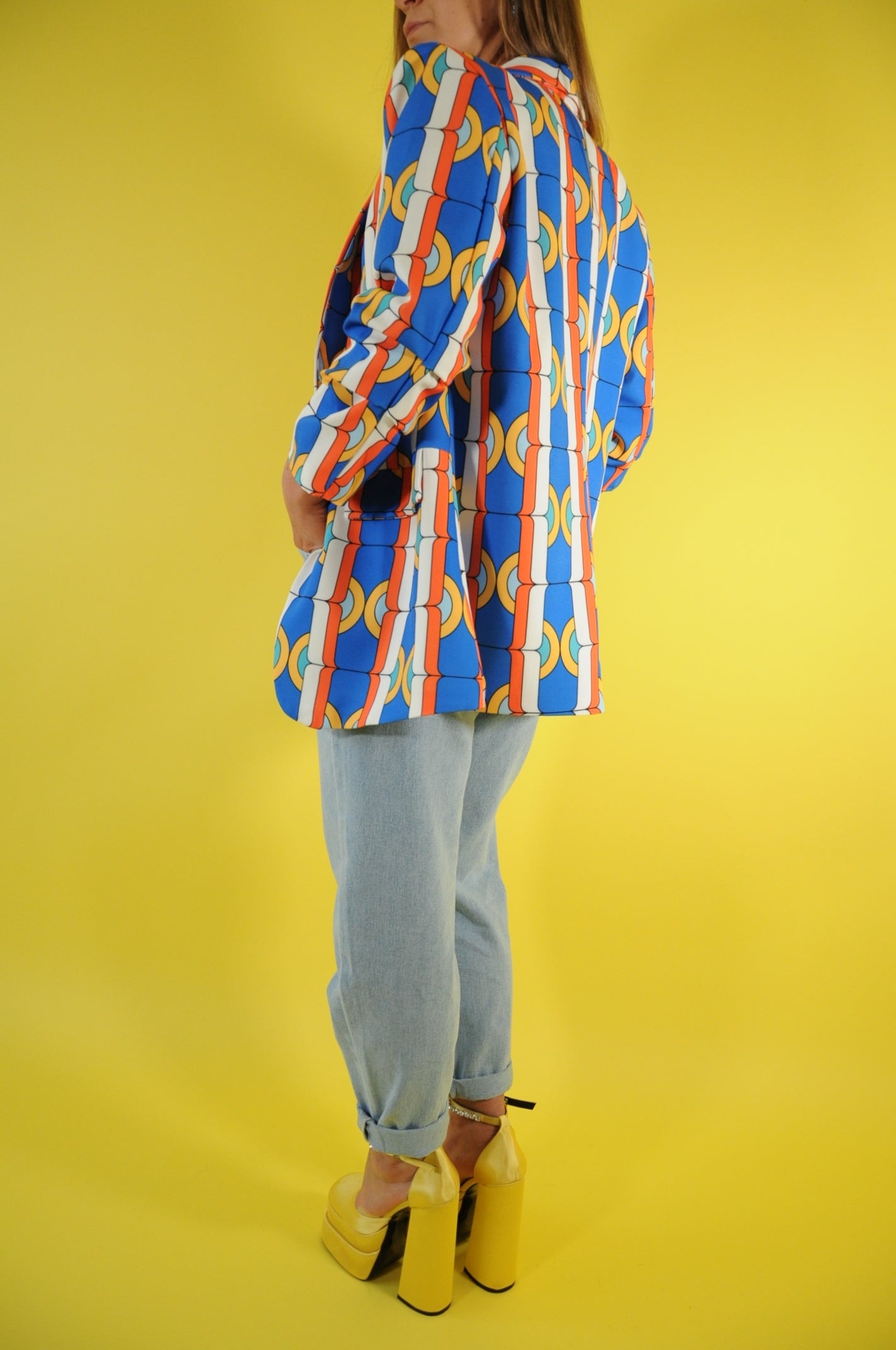 Vibrant 70's vibes printed oversized blazer blue